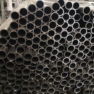 Un buon prezzo. Disponibile in magazzino 304 tubo in acciaio inossidabile di grande diametro specchio lucidato Aisi304 tubo saldato / senza cuciture in linea