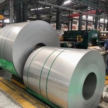 Un buon prezzo. Coil di acciaio inossidabile laminato a caldo / freddo con AISI SUS 201 304 316L 310S 409L 420 420j1 420j2 430 431 434 436L 439 in linea