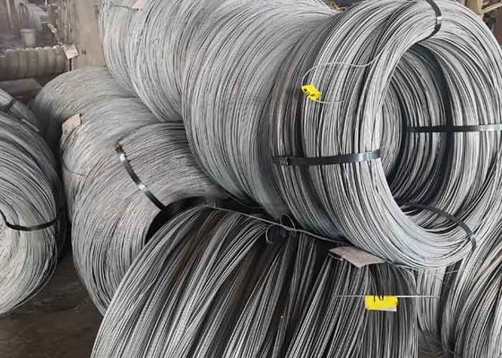 Un buon prezzo. filo di acciaio a basso tenore di carbonio della primavera 45# di 0.5mm 6mm in linea