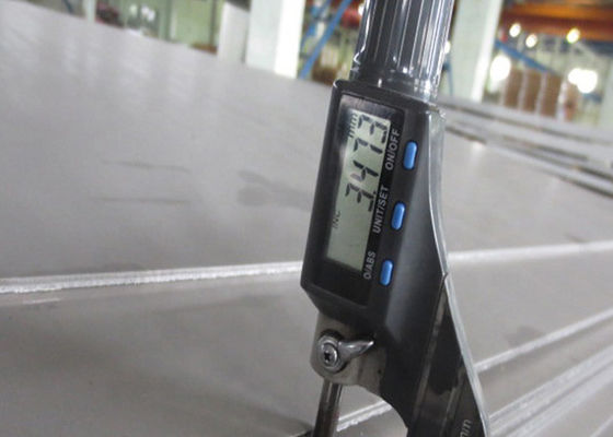 Un buon prezzo. Acciaio inossidabile laminato a caldo Sheetst di BACCANO X2CrTi12 AISI 409 dell'en 1,4512 in linea