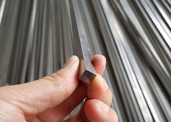 Un buon prezzo. Tondino laminato a caldo di acciaio inossidabile del grado di esagono 420 di 6mm in linea