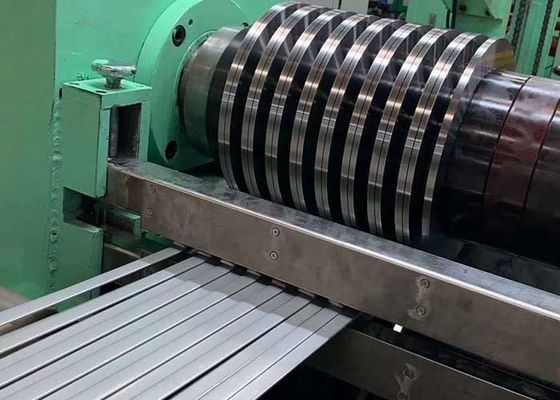 Un buon prezzo. 304 larghezza inossidabile dura 200mm di spessore del rotolo di nastro 0.6mm di 1/2H 3/4H in linea