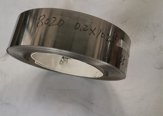 Un buon prezzo. Striscia di acciaio inossidabile di X20CrMo13KG 0.3mm per la fabbricazione del tubo in linea